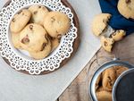 Chocolate Chunk Almond Cookies image. inthekitch.net