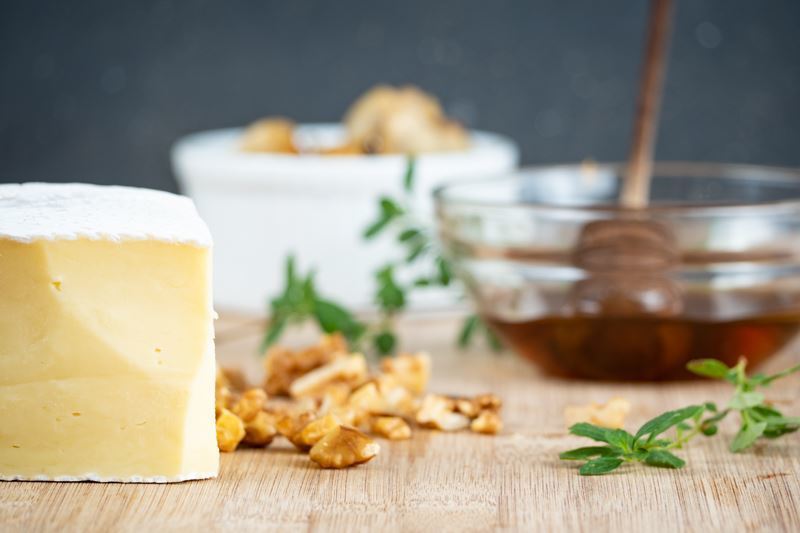 How to Bake Brie Step 1