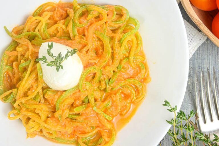 Keto Zucchini ‘Noodles’ with Creamy Tomato Sauce In the Kitch