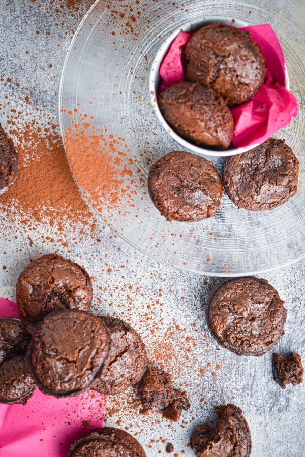 Cake Brownie Bites - In the Kitch