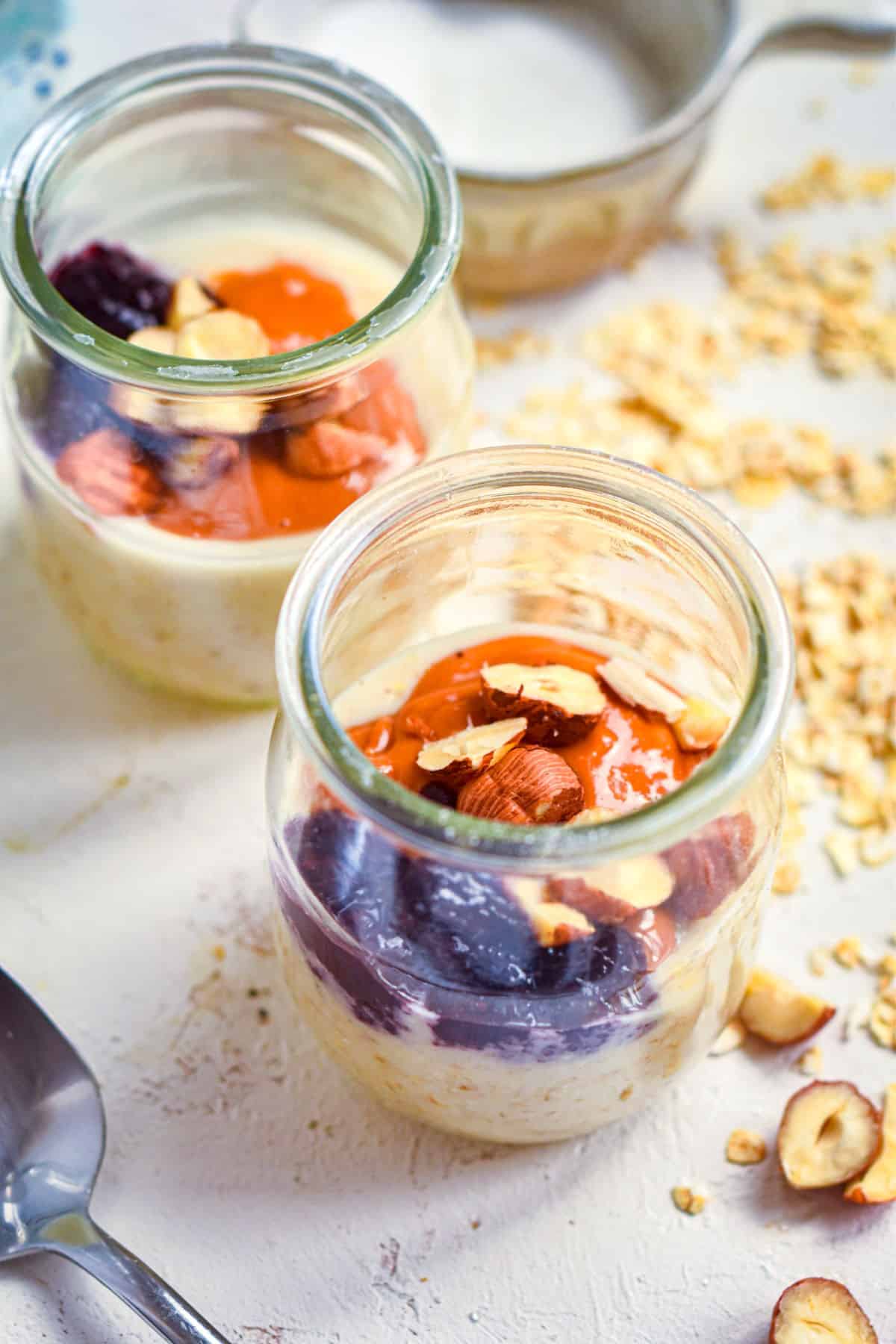 Porridge shots with peanut butter, jelly and hazelnuts.