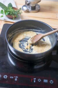 Flour and butter mixture in frying pan.