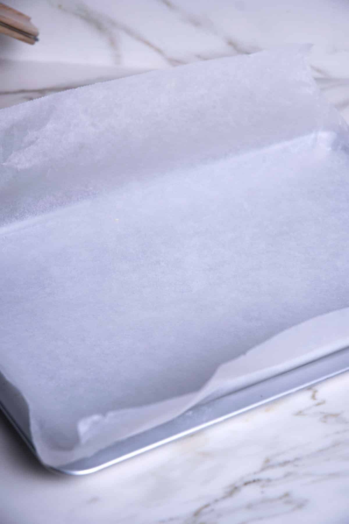 Baking sheet with parchment paper.