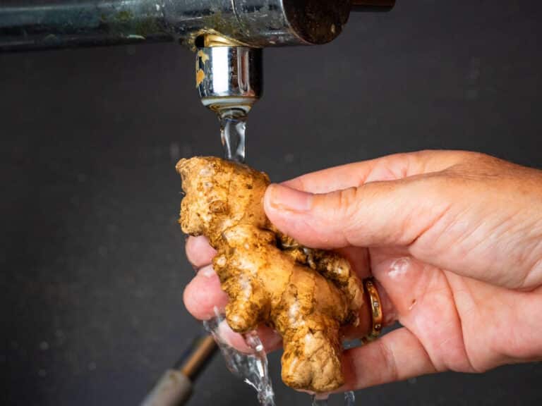 How to Chop Fresh Ginger Root In the Kitch