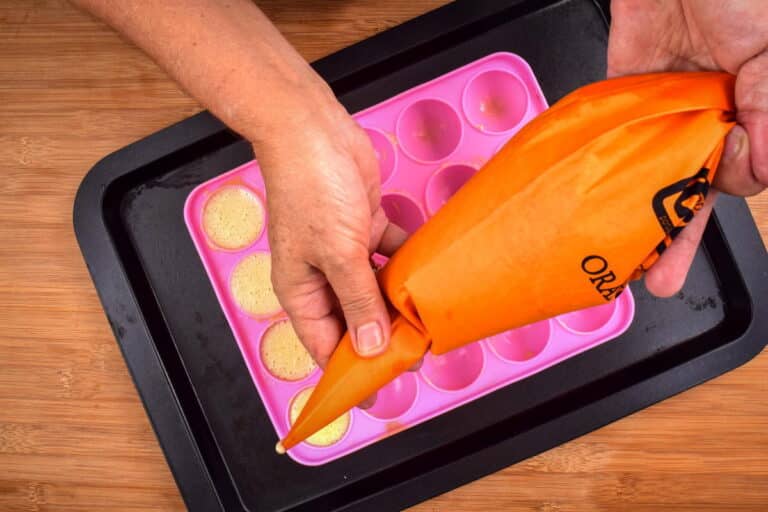 How to Make Cake Pops with a Mold In the Kitch