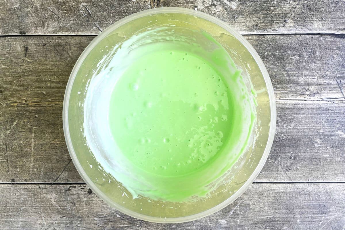 Grasshopper pie filling in bowl.