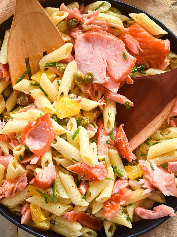 easy-caprese-pasta-salad-in-the-kitch